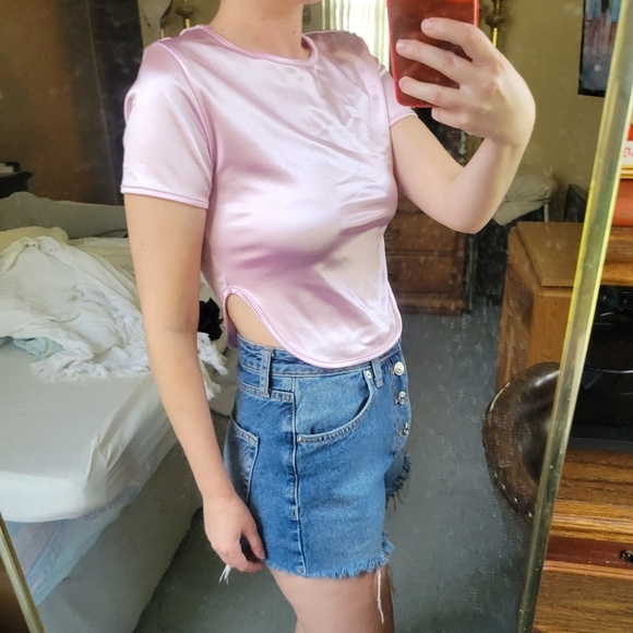 Forever 21 NWT Pink satin crop top - Picture 6 of 7